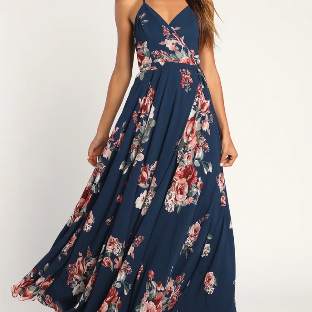 Brand New Lulus Size Med Floral Wrap Maxi